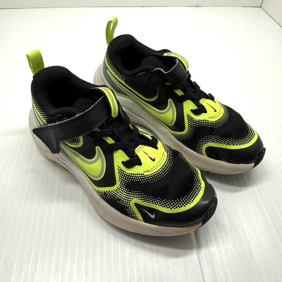 Nike Other - Nike Cosmic Runner PSV Toddler 12C Black Volt Sneakers Kids Running Shoes